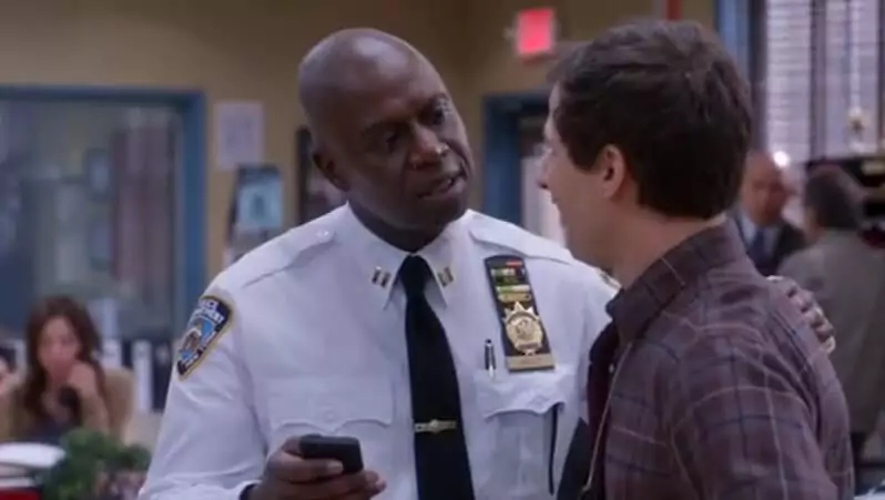 In a still from Brooklyn Nine-Nine Season 1 Episode 21 cold open