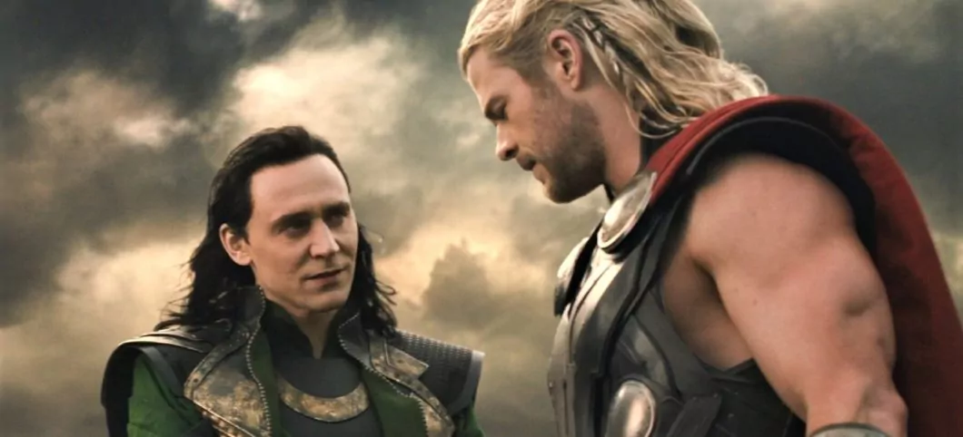 Loki and Thor in a still from Thor: The Dark World(2013)